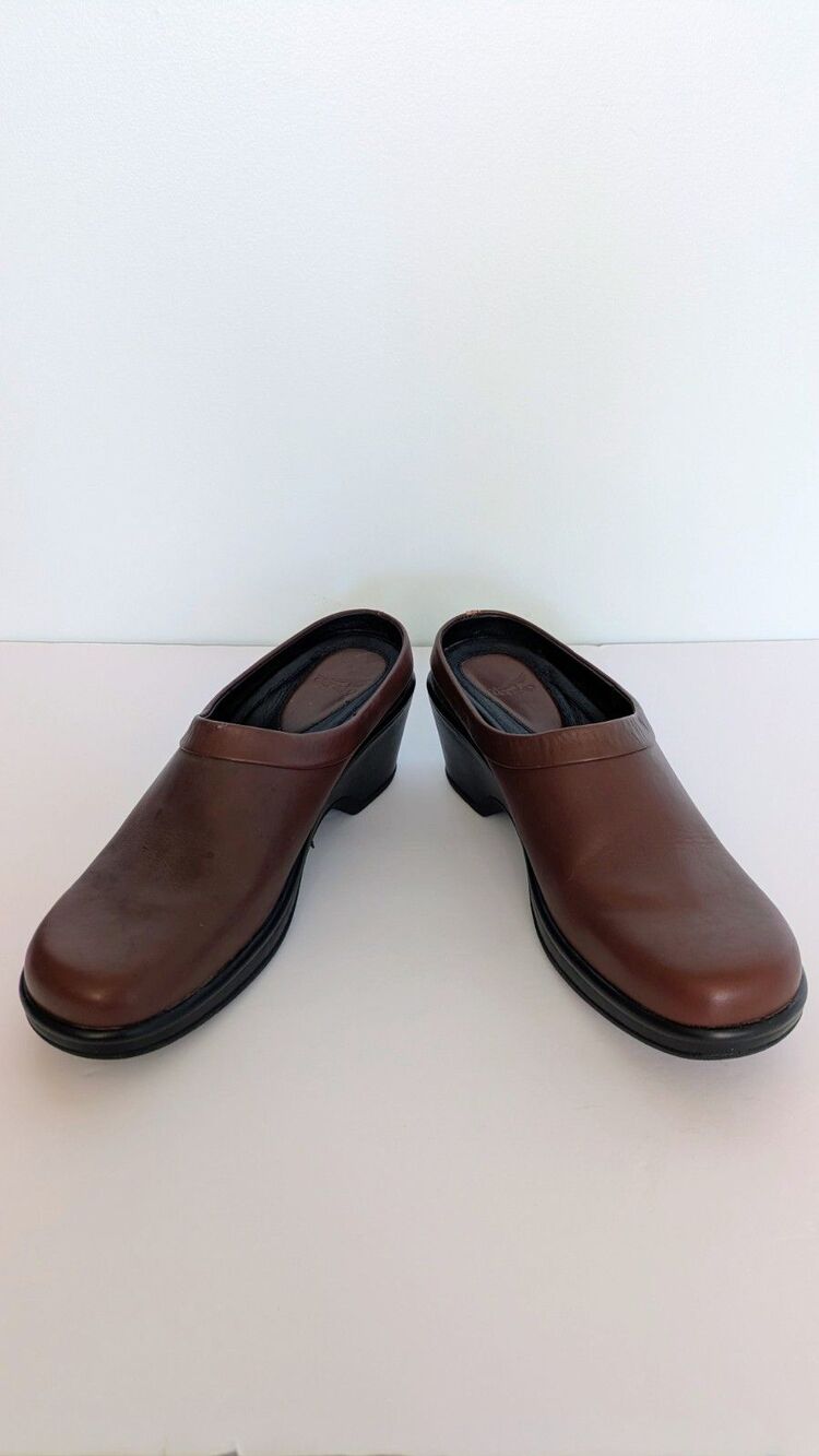 Dansko Professional Nurse Clogs Womens EU 41 Brown Leather Comfort Work Shoes - Picture 2 of 7
